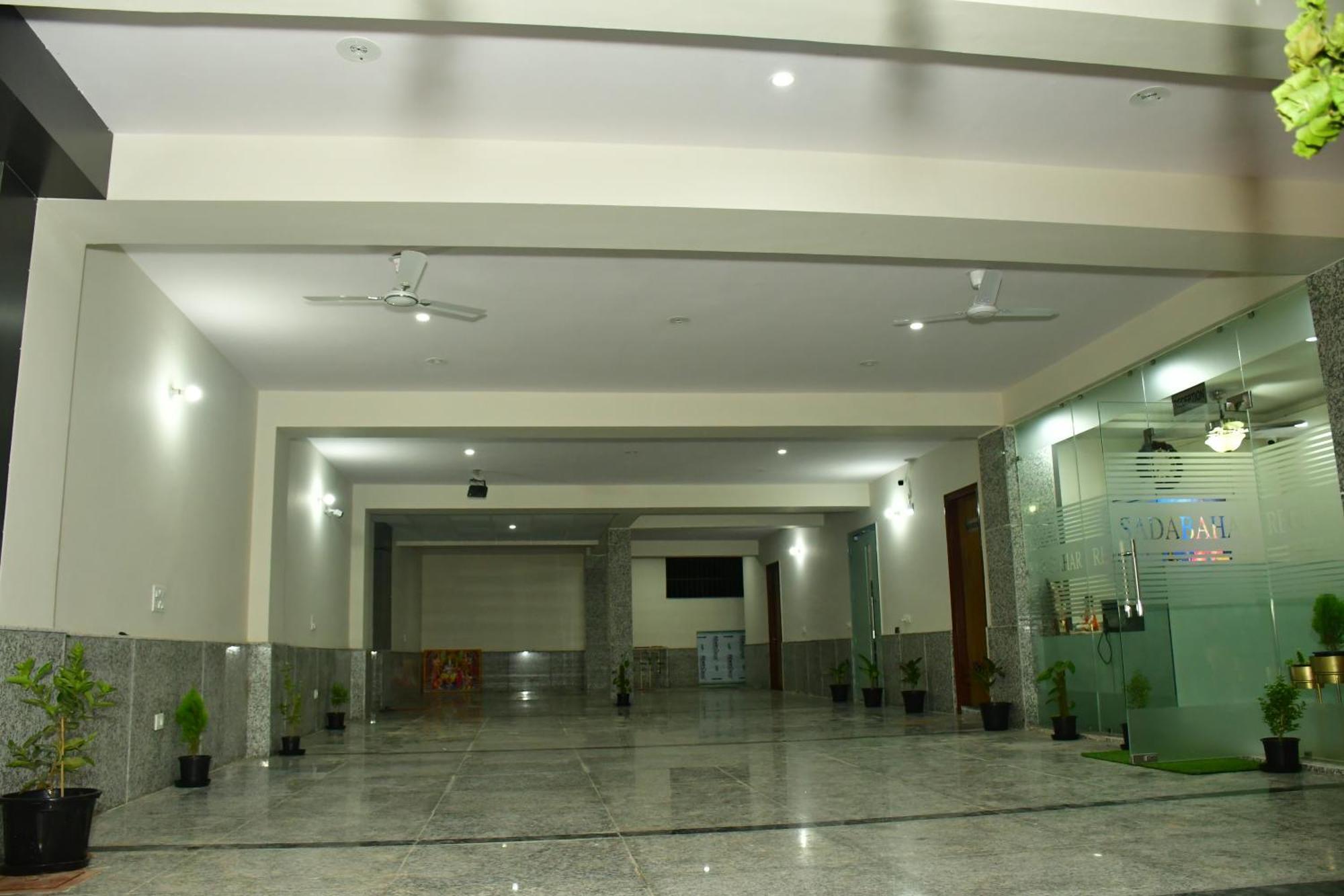 Sadabahar Regency Hotel Bahora ภายนอก รูปภาพ